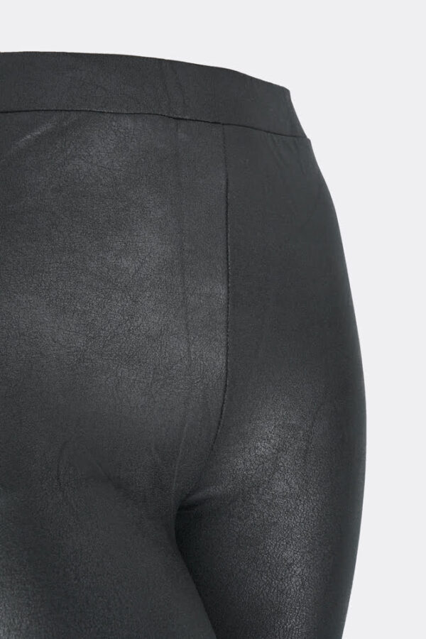 lange leatherlook legging | sokken-online.nl | craquele